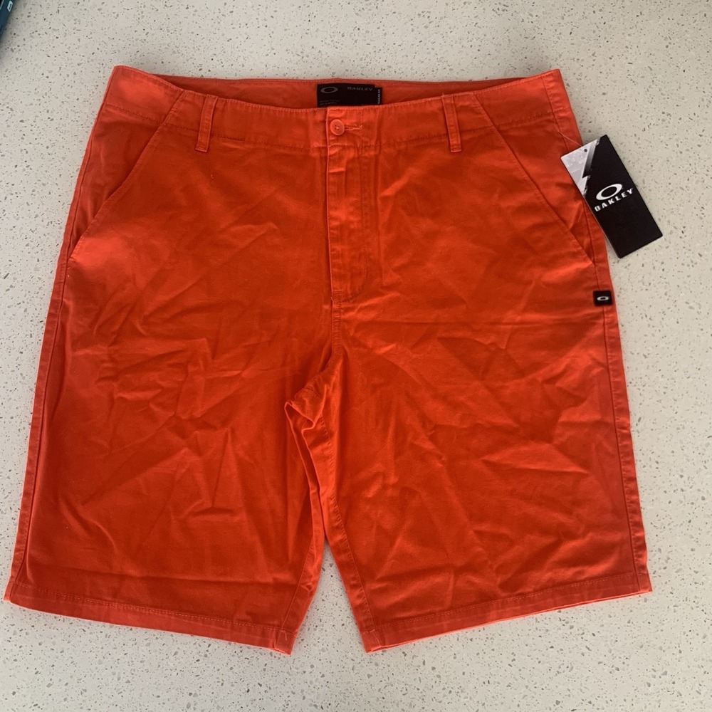 Oakley‎ Mens Regular Fit Chino Shorts Orange Cotton Flat Front Size 40W New